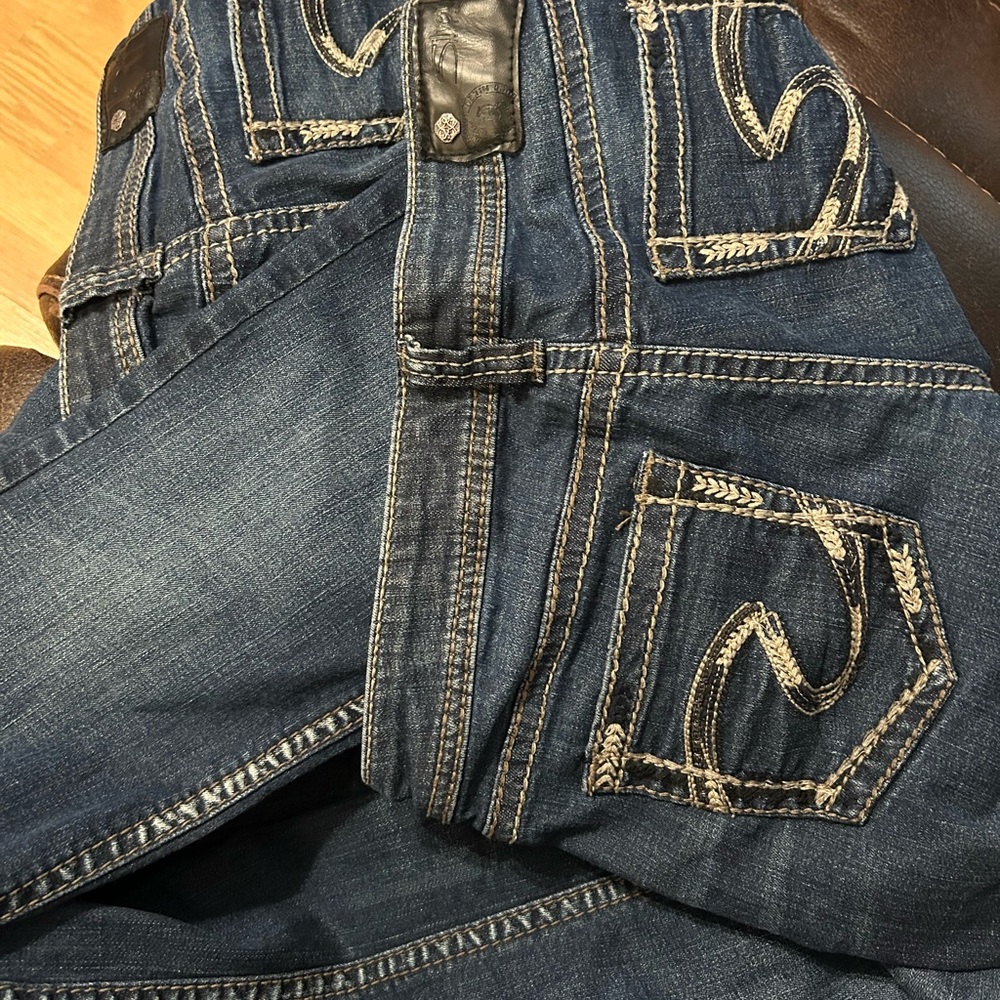 Silver Jeans Women's Boot Cut in Dark Blue